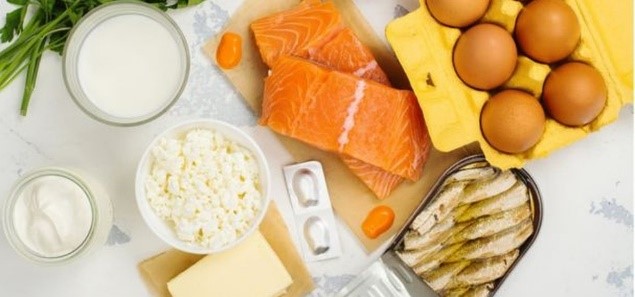 Comparação de gorduras totais e saturadas e de colesterol em queijos e outros alimentos