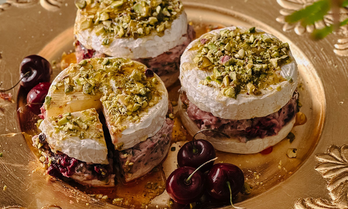 Camembert Recheado com Cerejas Assadas