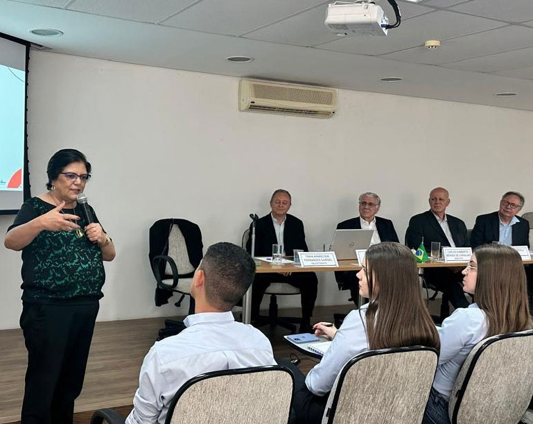 ABIQ recebe Associados para Workshop sobre Impactos  da Reforma Tributária