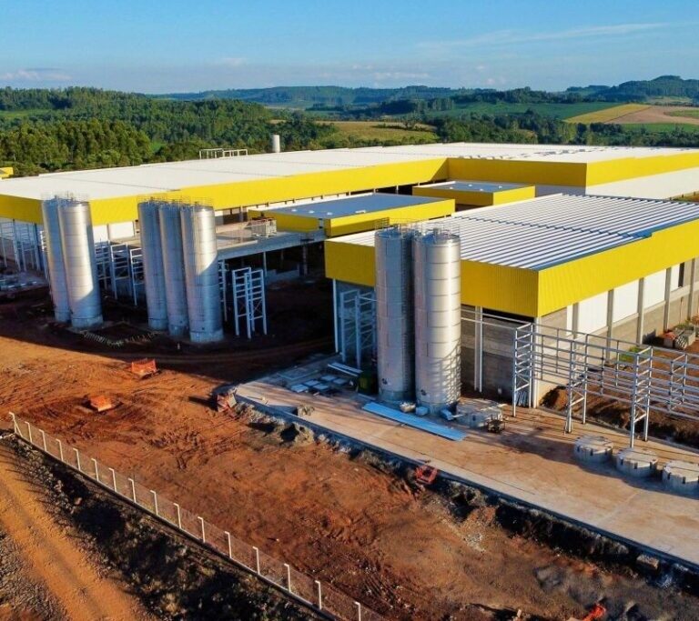 Nova fábrica da Piracanjuba, de R$ 612 milhões, vai produzir queijos e derivados de leite e gerar vários empregos no Sul do Brasil.